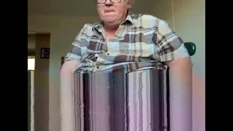Big daddy tiny cock online show from March 6, 9:42 pm