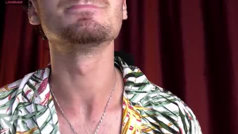 Snapshot of oceanheat chatting on October 23, 8:18 pm OceanHeart online show from October 23, 8:18 pm