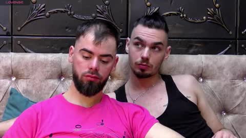 Snapshot of oceanheat chatting on November 24, 10:53 pm OceanHeart online show from November 24, 10:53 pm