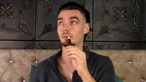 Snapshot of oceanheat chatting on November 25, 10:54 pm OceanHeart online show from November 25, 10:54 pm