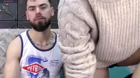 Snapshot of oceanheat chatting on November 26, 10:44 pm OceanHeart online show from November 26, 10:44 pm