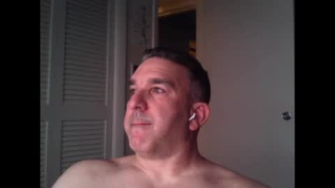 Snapshot of oceanmanx chatting on October 15, 3:06 am Ocean online show from October 15, 3:06 am