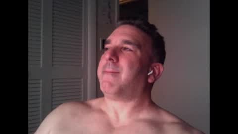 Snapshot of oceanmanx chatting on October 28, 1:20 am Ocean online show from October 28, 1:20 am