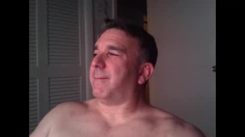 Snapshot of oceanmanx chatting on October 29, 2:47 am Ocean online show from October 29, 2:47 am