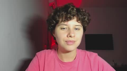 Evie online show from February 8, 1:25 pm