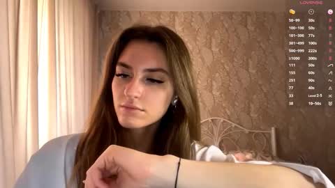 Mia online show from September 21, 8:05 am