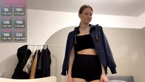 Aneta Bruno online show from October 6, 1:41 pm