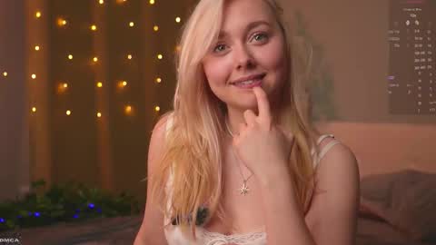 Alice online show from November 30, 8:13 pm