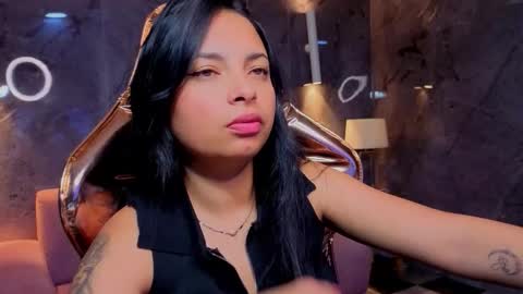 Snapshot of odette_b chatting on November 29, 3:31 am odette_b online show from November 29, 3:31 am