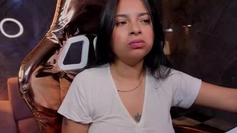 Snapshot of odette_b chatting on December 4, 3:16 am odette_b online show from December 4, 3:16 am