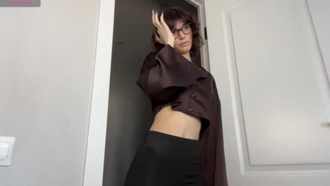 Thea online show from March 8, 4:27 am