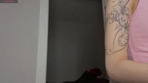 Thea online show from April 6, 4:21 am