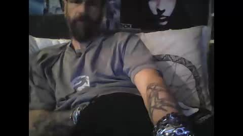 Snapshot of oedipe666 chatting on November 17, 5:41 pm oedipe666cam online show from November 17, 5:41 pm