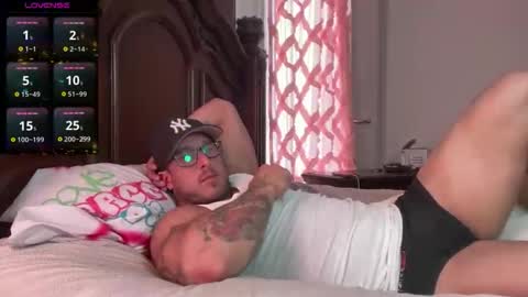 officialkanehart online show from February 15, 9:22 pm