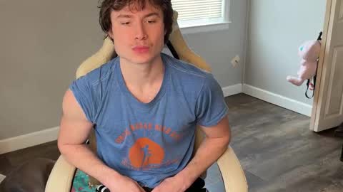 Snapshot of officialtommycash chatting on March 14, 7:08 pm Tommy Cash online show from March 14, 7:08 pm