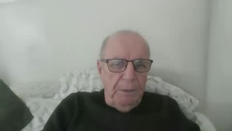 oggi95 online show from March 22, 12:30 pm