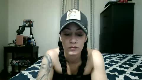 Lit en Cama online show from January 14, 5:13 am