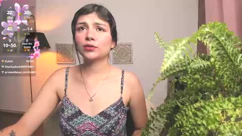  Holly  online show from April 18, 1:20 am