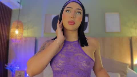 Holly online show from October 7, 11:51 am