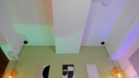 Holly online show from November 18, 11:25 am