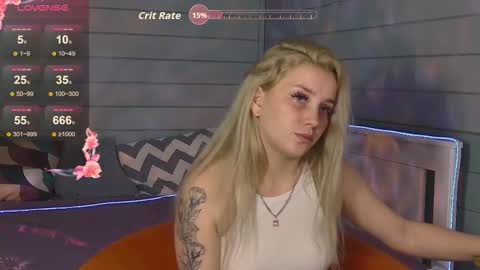 oh_my_julia online show from September 23, 1:47 pm