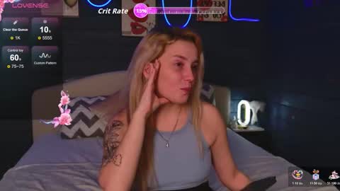 Snapshot of oh_my_julia chatting on November 10, 4:39 pm oh_my_julia online show from November 10, 4:39 pm