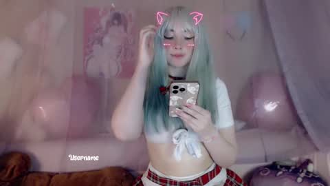 Snapshot of oh_pichuu chatting on March 3, 8:16 am Milly online show from March 3, 8:16 am