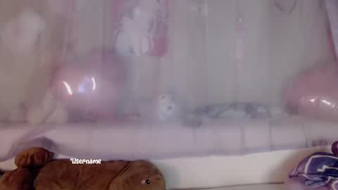 Snapshot of oh_pichuu chatting on March 5, 6:12 pm Milly online show from March 5, 6:12 pm