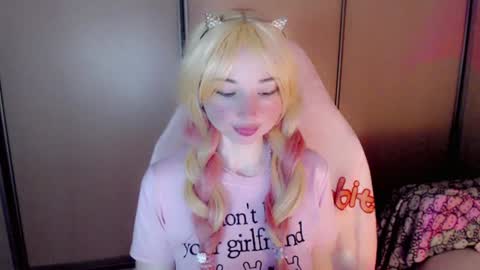 Milly online show from June 15, 3:31 am