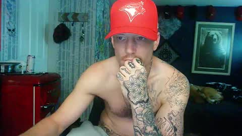 who dares  toss me some  tips lets have fun online show from October 26, 12:16 am