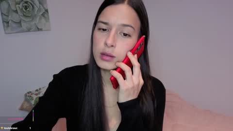 ohanna_ online show from March 17, 11:41 pm