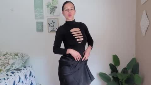 Snapshot of ohanna_ chatting on April 24, 6:10 pm ohanna_ online show from April 24, 6:10 pm