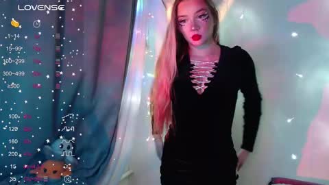 Snapshot of ohiko4545 chatting on March 4, 7:22 pm katarina online show from March 4, 7:22 pm