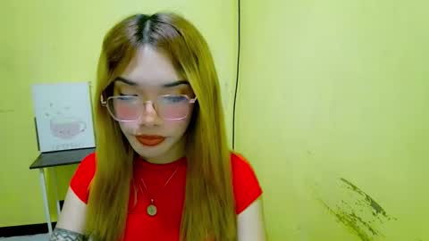 ohmyalessandraxcx online show from December 16, 5:29 pm