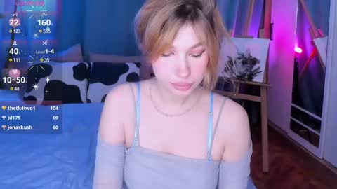 Snapshot of ohmymiami_ chatting on December 19, 8:13 pm Light online show from December 19, 8:13 pm