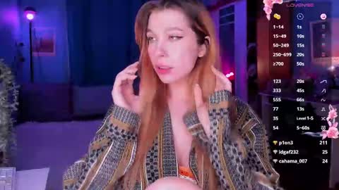 Snapshot of ohmymiami_ chatting on March 2, 6:08 pm Light online show from March 2, 6:08 pm