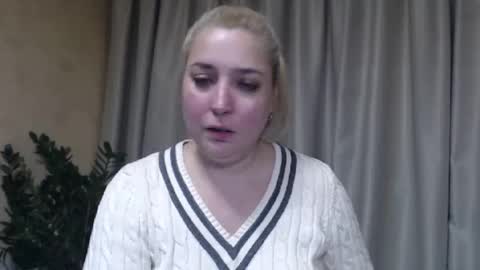 Snapshot of ohsweetiren chatting on November 20, 7:08 am Iren online show from November 20, 7:08 am