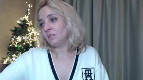 Mari online show from January 3, 9:47 pm