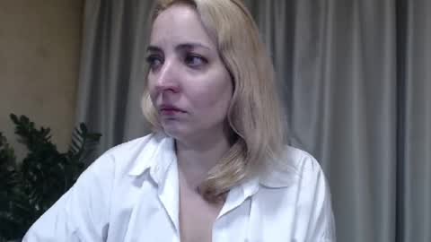 Mari online show from November 23, 5:02 pm