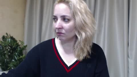 Mari online show from February 19, 2:18 am