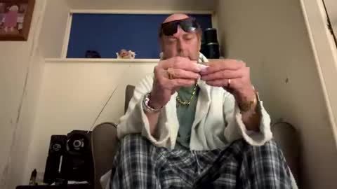 oiljames167 online show from November 2, 2:36 am