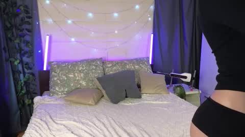 Snapshot of okerriella chatting on February 7, 7:45 am Ami online show from February 7, 7:45 am