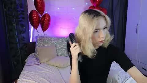 Snapshot of okerriella chatting on February 15, 7:05 am Ami online show from February 15, 7:05 am