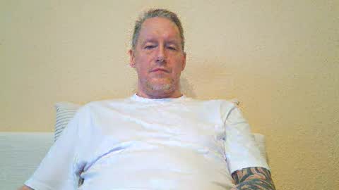 olavdelux online show from December 16, 9:47 am