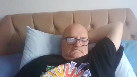 Snapshot of old_fkr chatting on December 2, 9:13 am old_fkr online show from December 2, 9:13 am