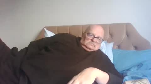 Snapshot of old_fkr chatting on December 2, 2:30 pm old_fkr online show from December 2, 2:30 pm