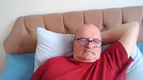 Snapshot of old_fkr chatting on December 18, 10:19 am old_fkr online show from December 18, 10:19 am