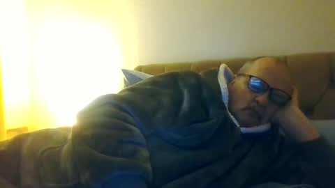 Snapshot of old_fkr chatting on December 25, 3:29 am old_fkr online show from December 25, 3:29 am