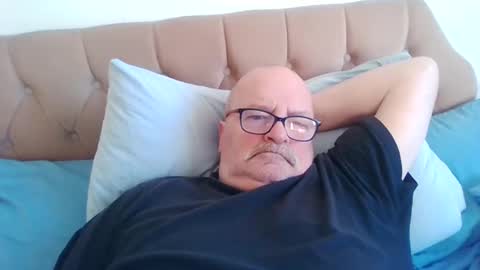 Snapshot of old_fkr chatting on January 11, 9:47 am old_fkr online show from January 11, 9:47 am