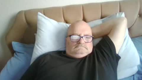 Snapshot of old_fkr chatting on January 12, 8:25 am old_fkr online show from January 12, 8:25 am